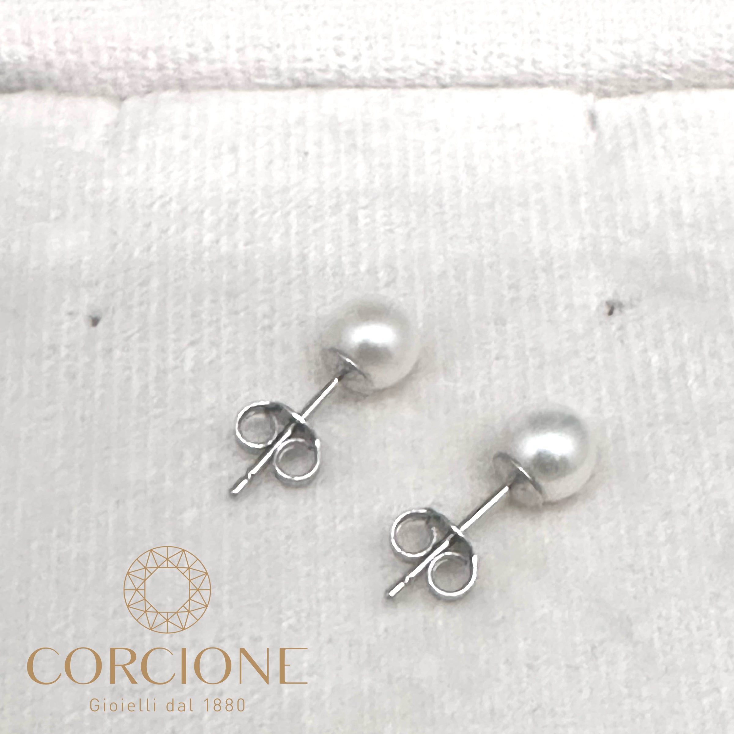 LUCE DI DONNAORO Orecchini di Perle Selene 5-5.5mm in Oro Bianco 18kt