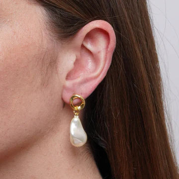 AMOVENEZIA Orecchini in Metallo con perle pendenti