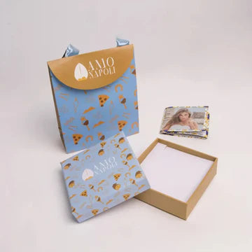 AMONAPOLI Orecchini in Metallo cuore sacro con corona