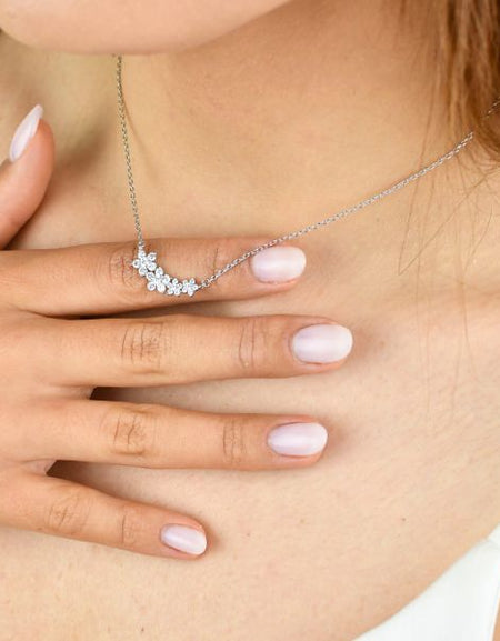 BOCCADAMO Collana Fiori di Zirconi Bianchi in Argento 925 Rodiato