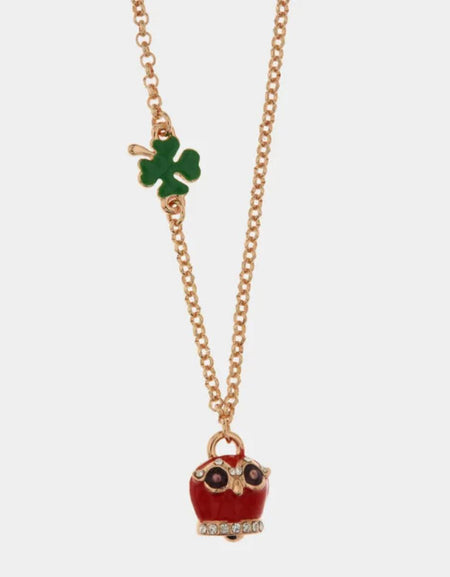 Collana in Metallo con quadrifoglio e campanella portafortuna a gufo con smalto rosso e cristalli bianchi AMOCAPRI