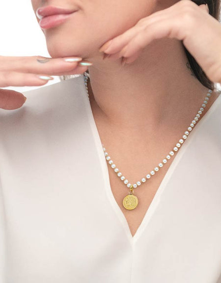 MARLÙ Collana girocollo di perle con pendente Albero dei valori in acciaio dorato