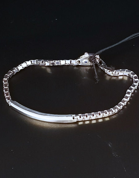 Bracciale CHIMENTO in Argento 925 con piastra squadrata con logo inciso sul lato e zaffiro Blu