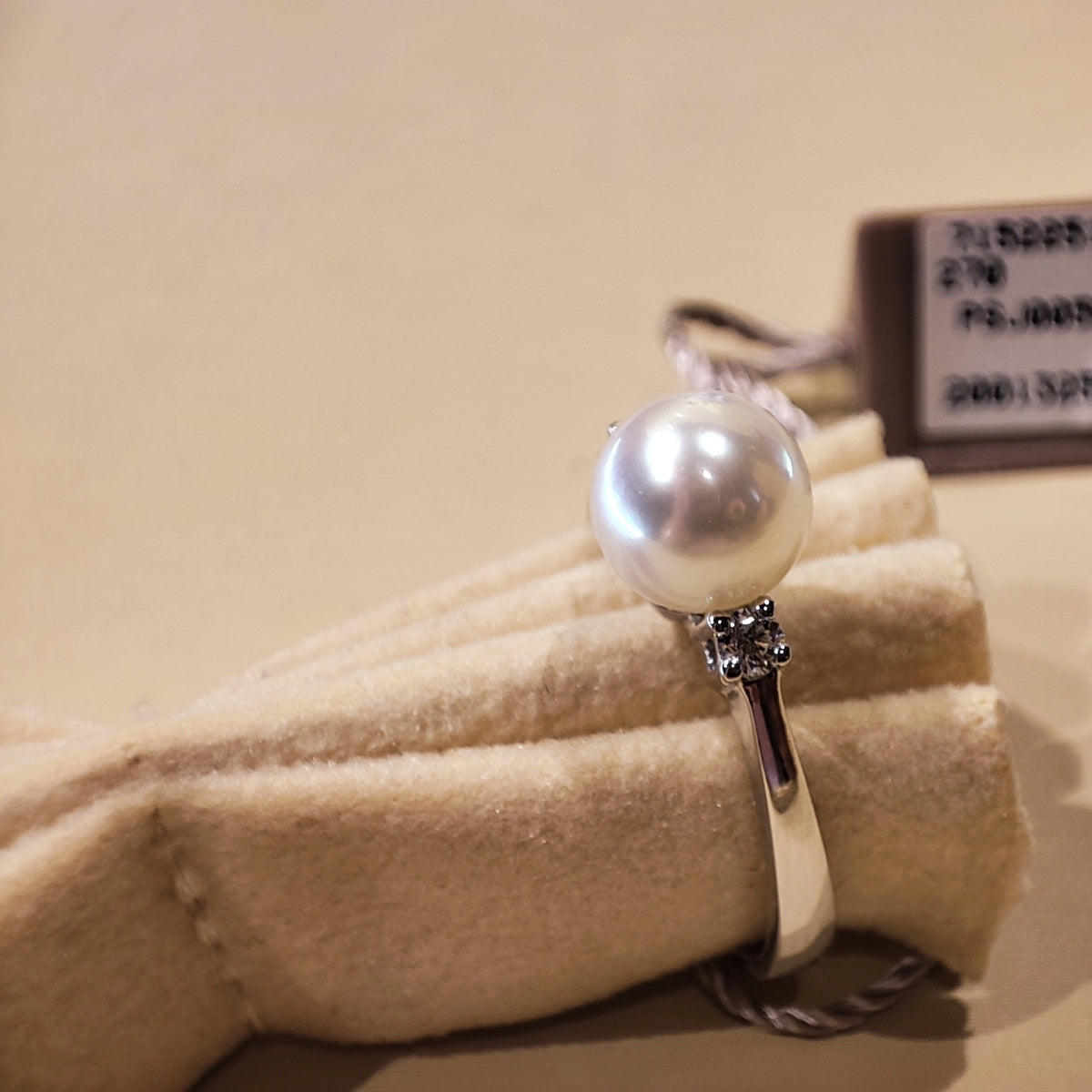 Anello SALVINI Perla Griff in Oro Bianco con Perla e Diamanti