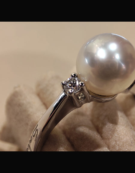 Anello SALVINI Perla Griff in Oro Bianco con Perla e Diamanti