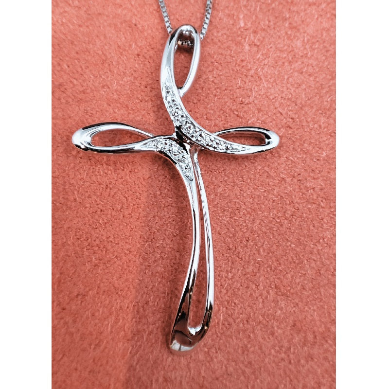 Collana DonnaOro DEVOTION con Croce in Oro Bianco 18kt e Diamanti