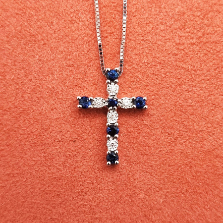 Collana DonnaOro INTENSA con Croce in Oro Bianco 18kt, Diamanti e Zaffiri
