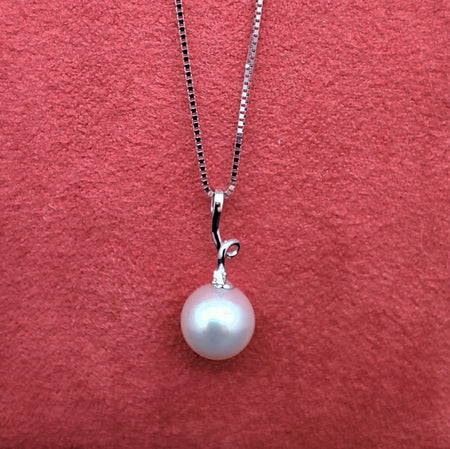 Collana DonnaOro con pendente in Oro bianco 18kt Diamante e Perla ALFA