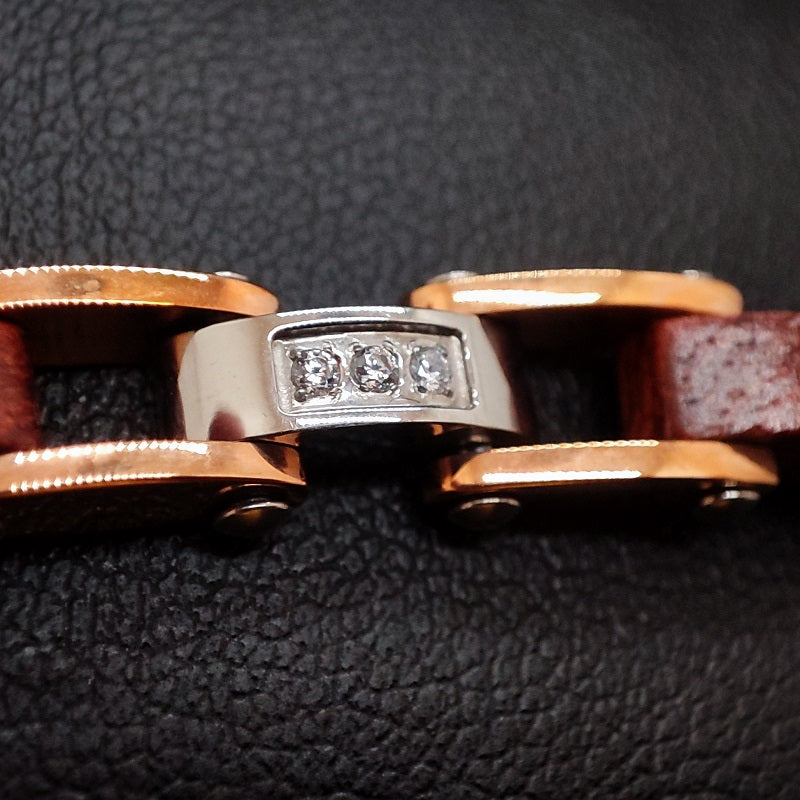 Bracciale Uomo BOCCADAMO MAN in acciaio rodiato con maglie intrecciate a legno e zirconi