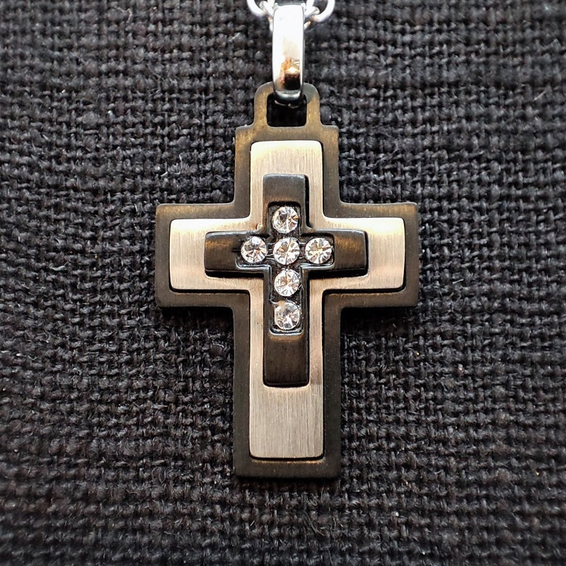 Collana Uomo BOCCADAMO MAN in acciaio con crocifisso in PVD nero e zirconi