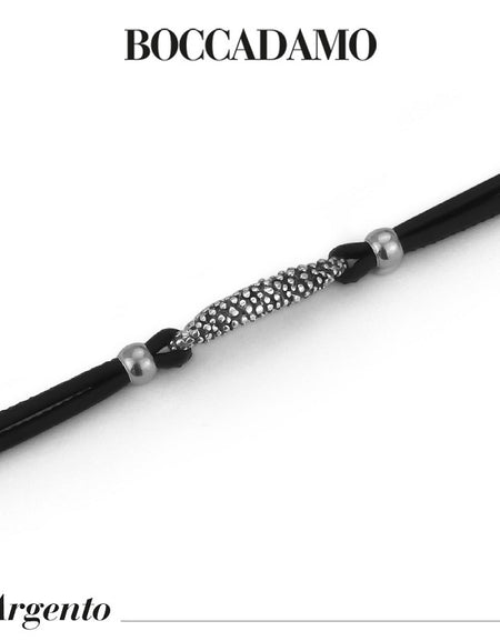 Bracciale Uomo BOCCADAMO MAN in Pelle Nera e Piastrina Pallinata Centrale in Argento 925