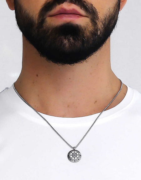 Collana Uomo BOCCADAMO MAN in Acciaio con pendente circolare e timone nero